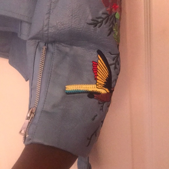 Blue embroidered leather jacket - Picture 4 of 4